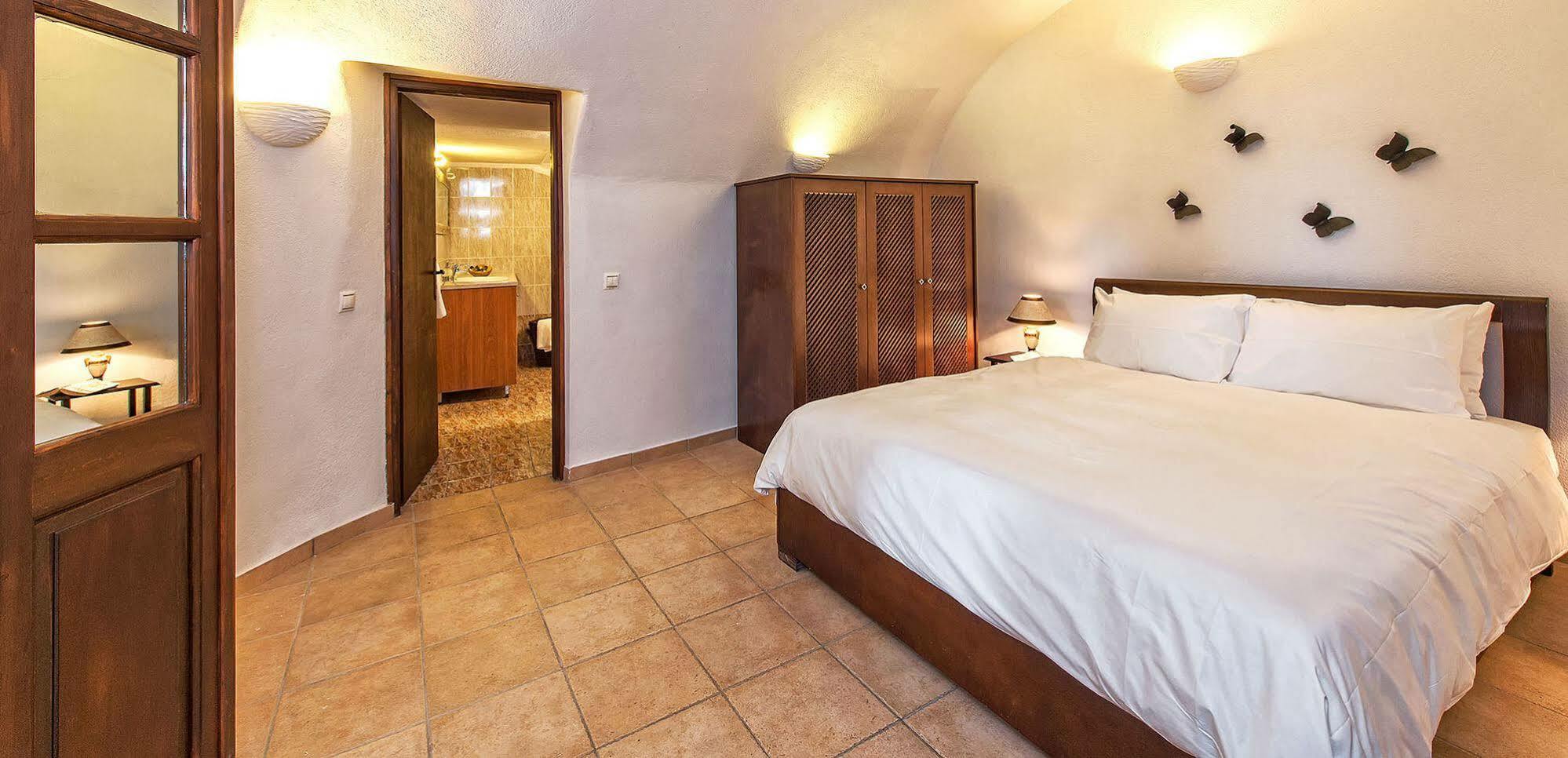 Nereids Villa Santorini Megalochori  Exteriör bild